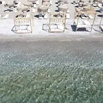 Alia Beachfront Suites And Spa