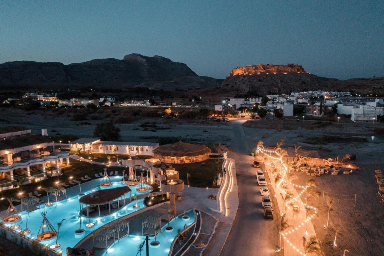 Alia Beachfront And Hotel Charaki