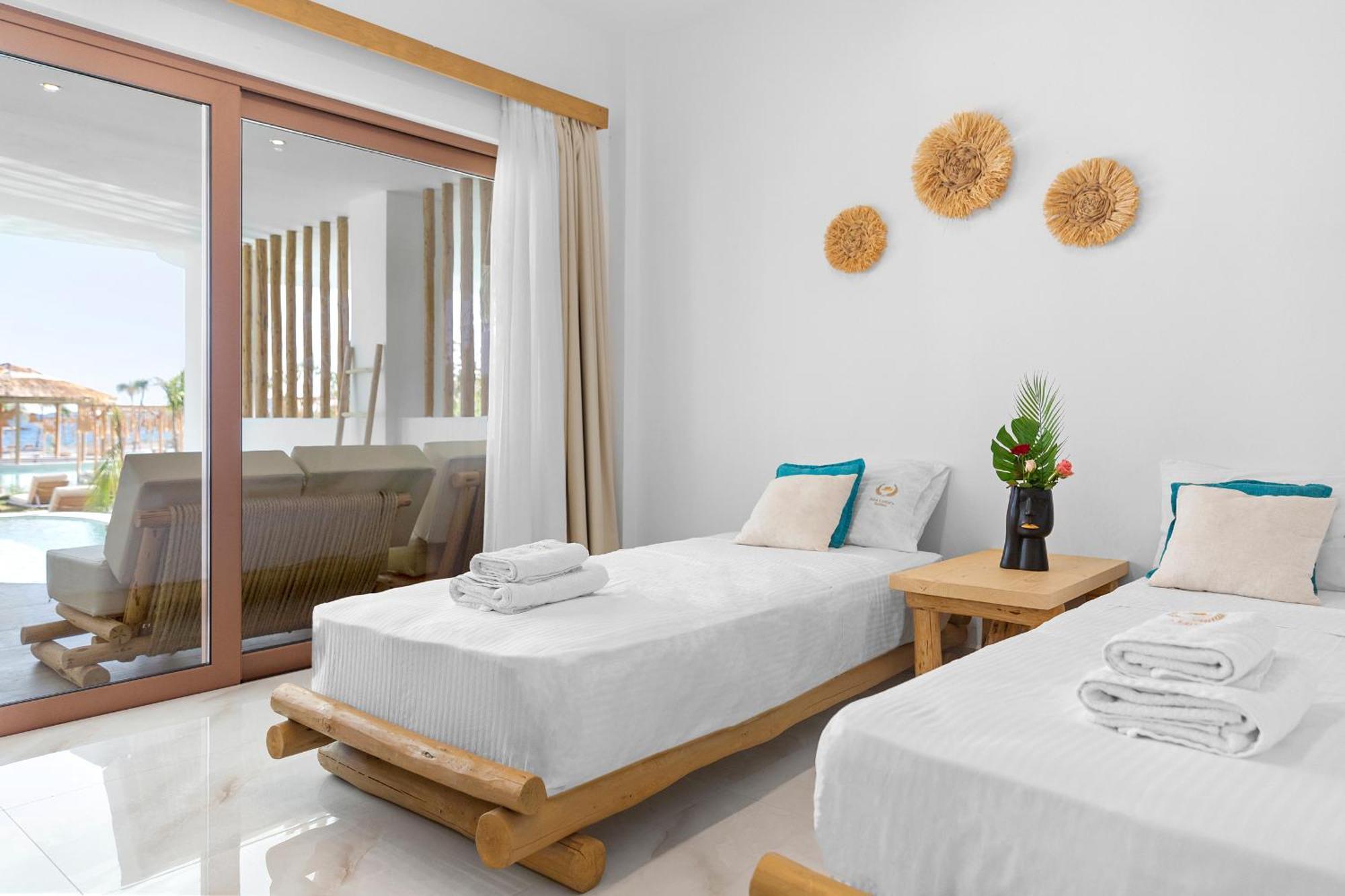 Hotel Alia Beachfront And Charaki