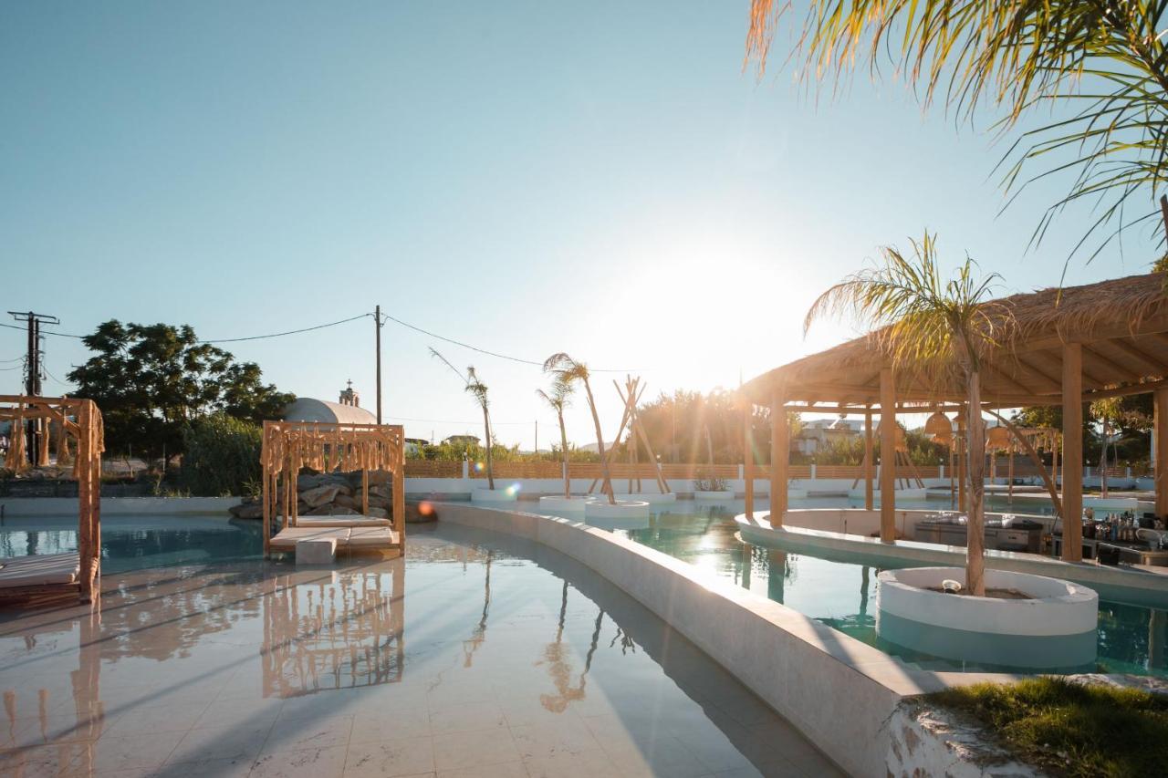 Alia Beachfront And Hotel Charaki