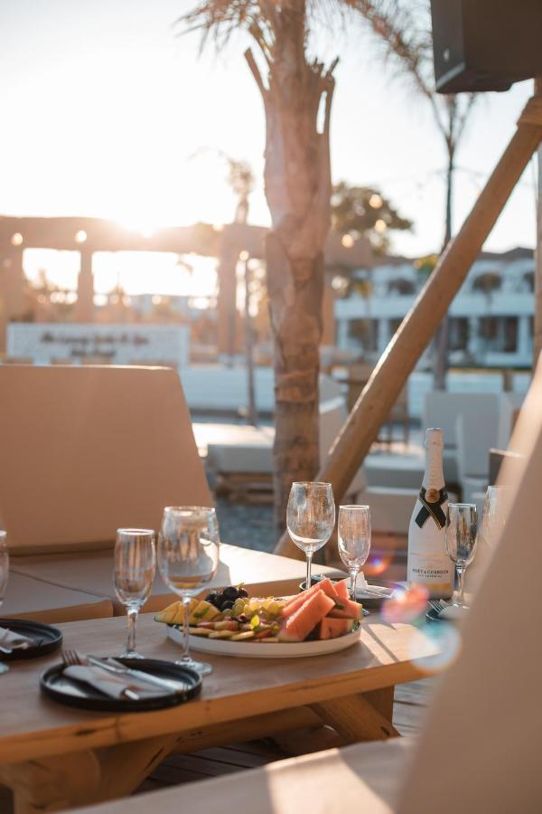 Hotel Alia Beachfront And Charaki