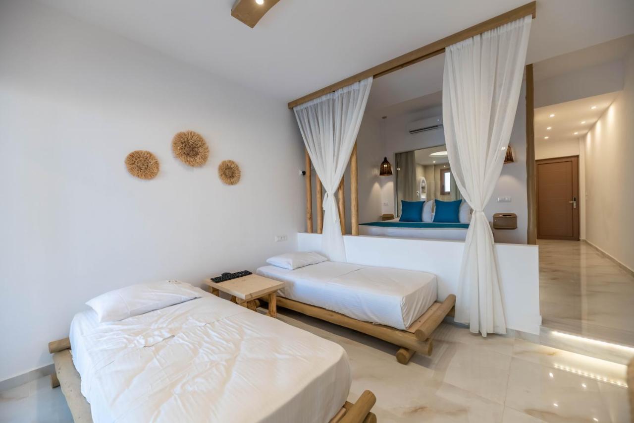 Alia Beachfront And 5* Charaki