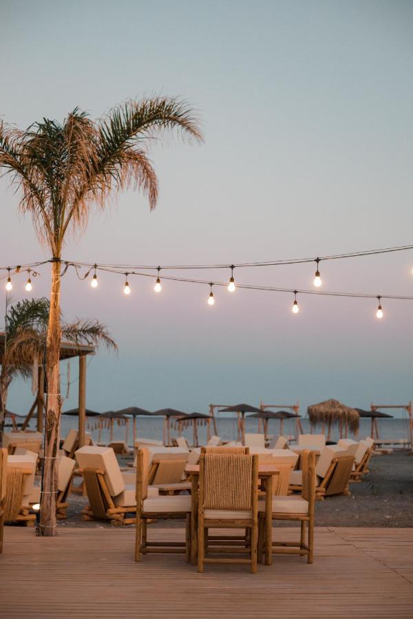 Alia Beachfront And Hotel Charaki