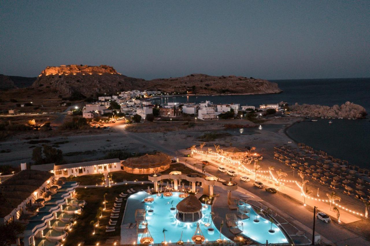 Alia Beachfront And Hotel 5*